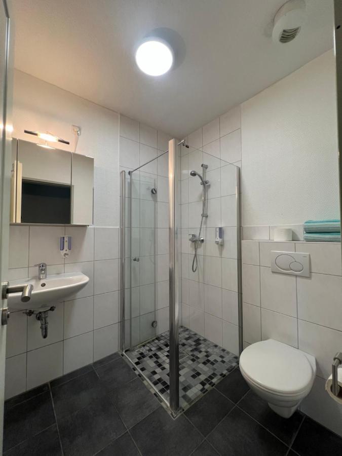 Motel Am Outletcenter Ноймюнстер Экстерьер фото